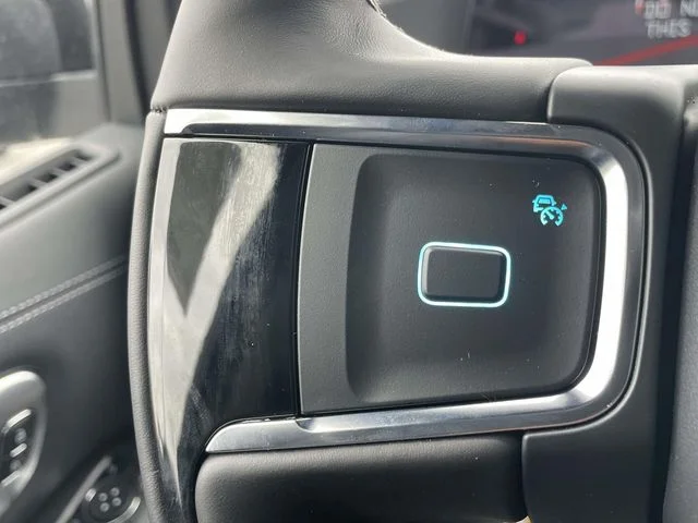 New 2025 Dark Matter Gray Metallic Ford Platinum® MAX image 9