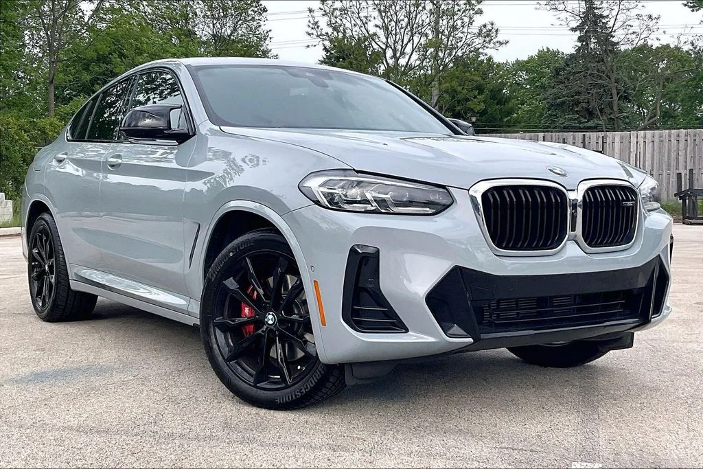2022 BMW X4 M40i's photo