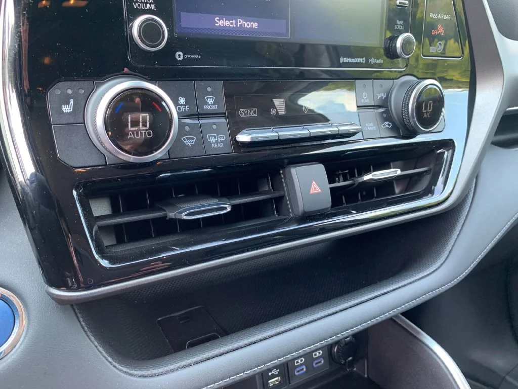 Used 2022 Gray Toyota XLE image 24