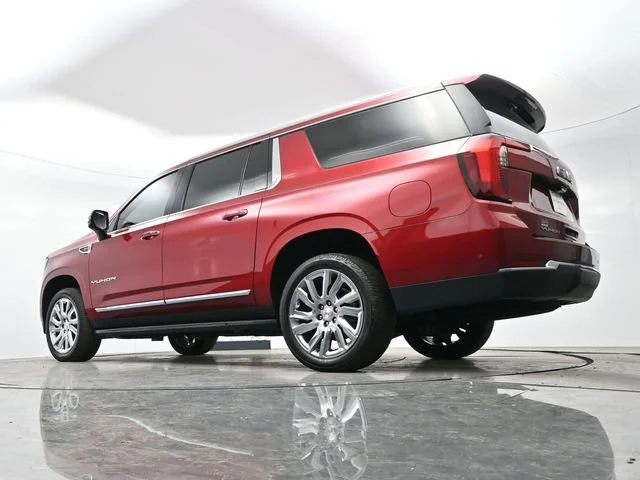 Used 2025 Volcanic Red Tintcoat GMC Elevation image 33