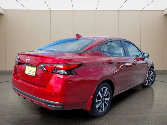 Used 2025 Red Nissan 1.6 SV image 8