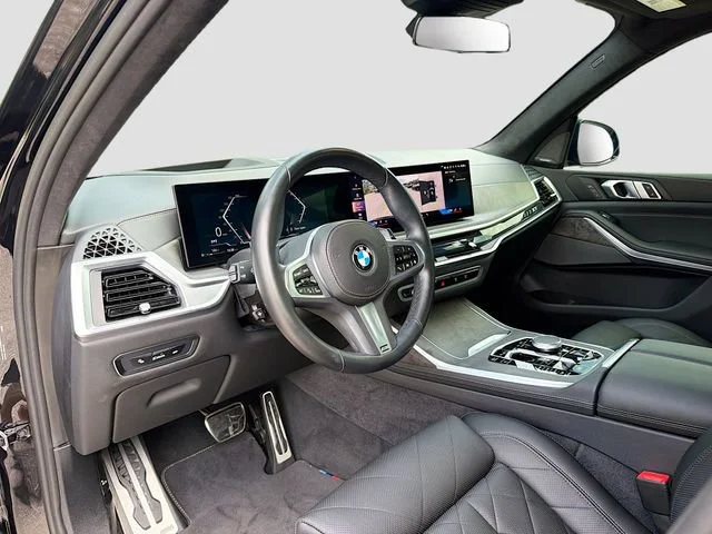 Used 2024 Black Sapphire Metallic BMW xDrive40i image 28