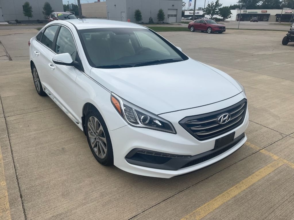 Used 2017 Quartz White Pearl Hyundai Sport image 1
