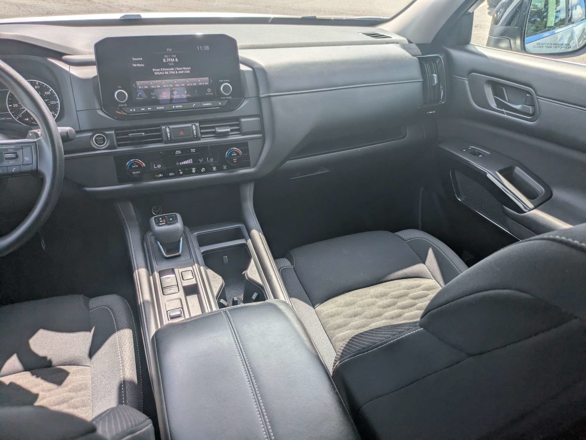 Used 2024 Silver Nissan S image 13