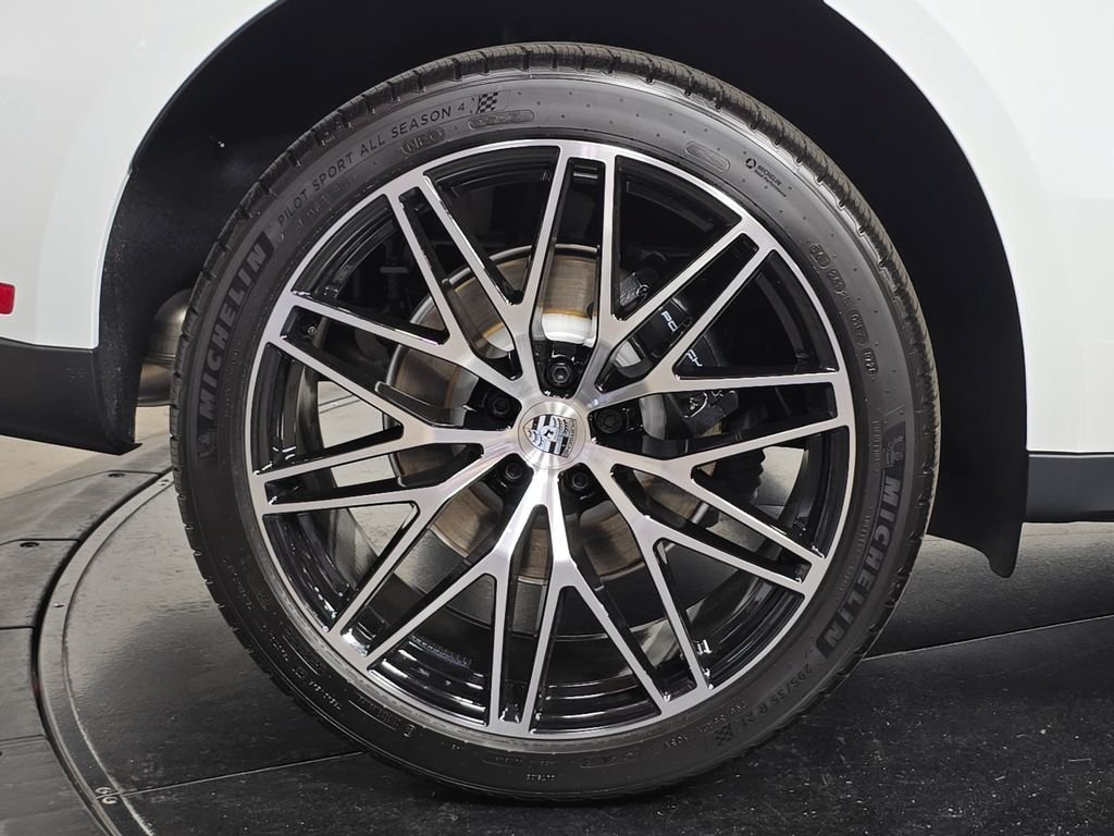 New 2026 White Porsche  image 29