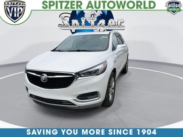 Used 2018 White Buick Avenir image 3