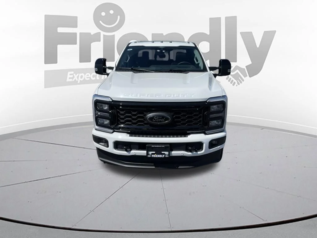 New 2026 Star White Metallic Tri-Coat Ford F-350® Lariat® image 2