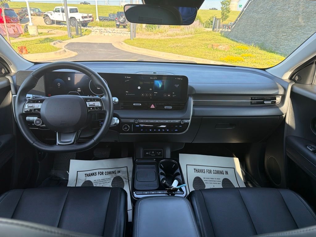 Used 2025 Gray Hyundai SEL image 13