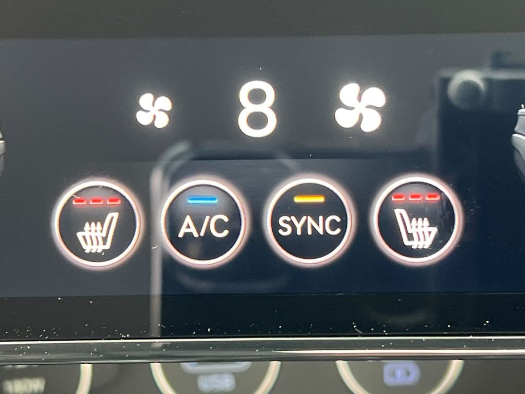 2026 GENESIS G70 Standard - Photo 30