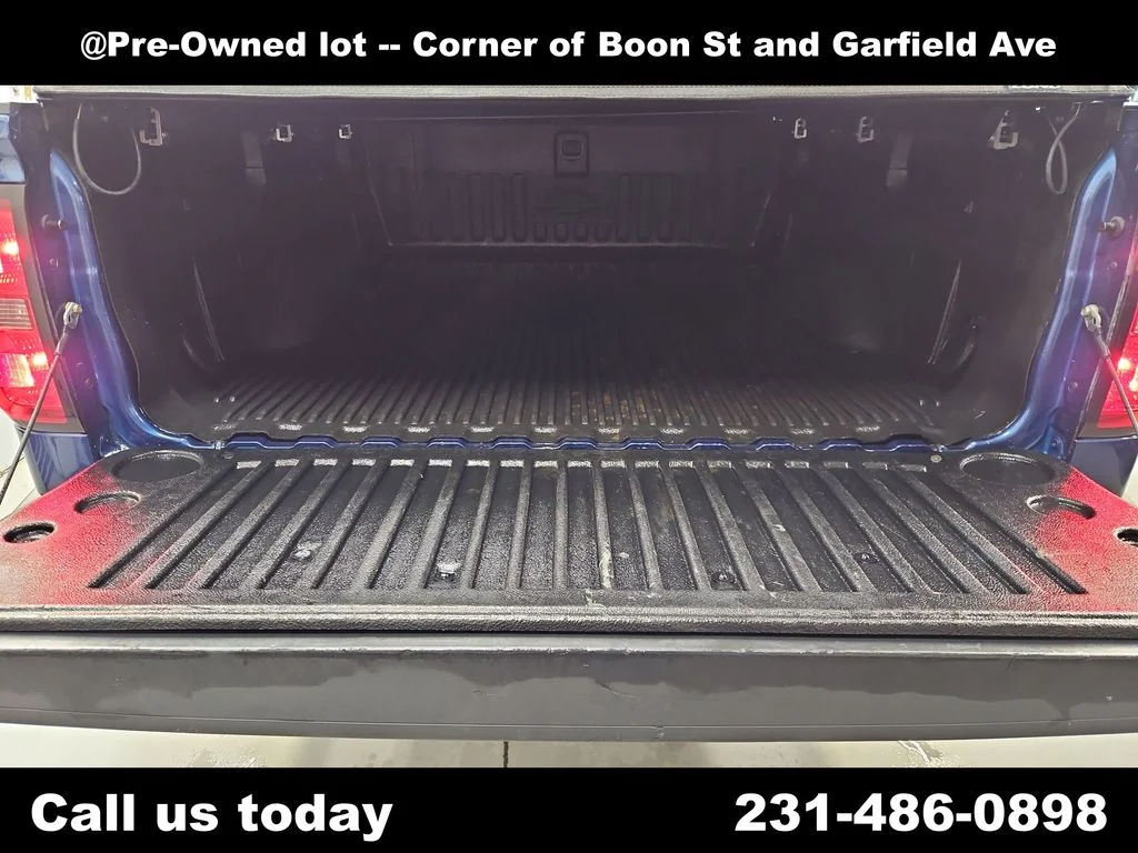 Used 2015 Blue Chevrolet LT image 27