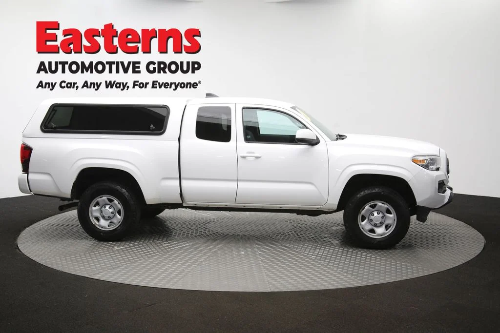 Used 2020 White Toyota SR image 42