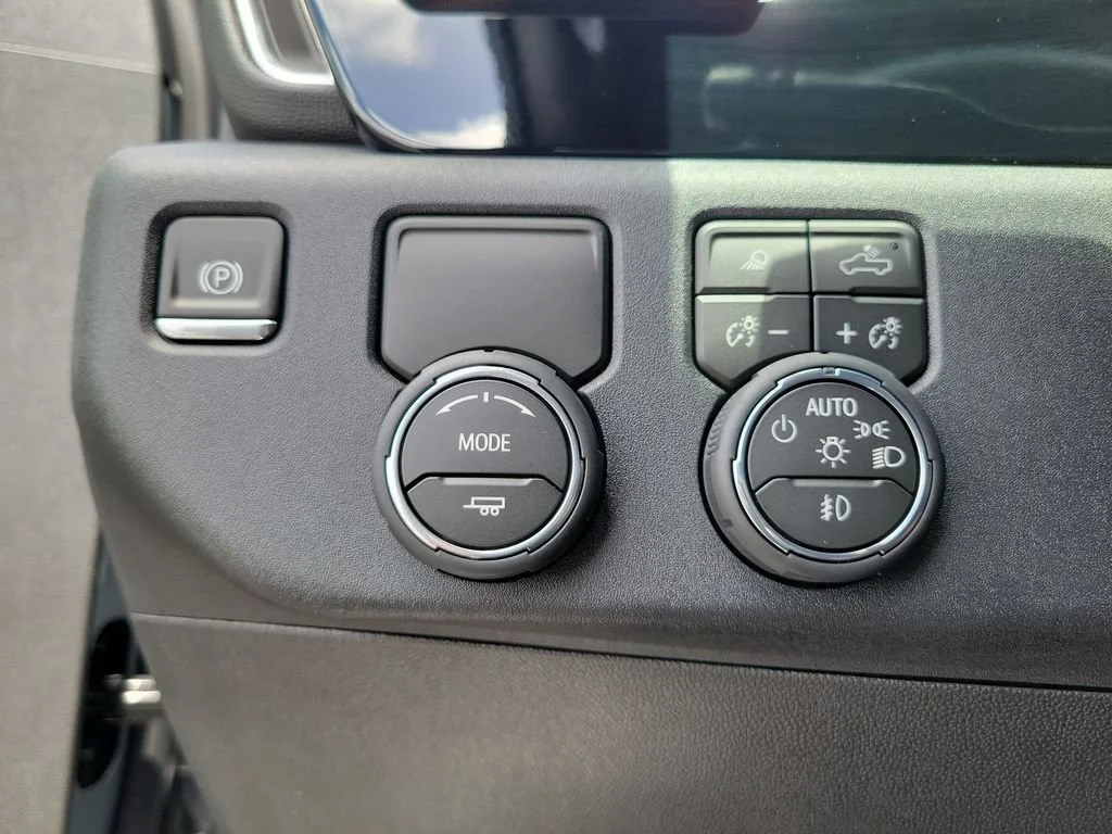 New 2026 Sterling Gray Metallic Chevrolet RST image 18