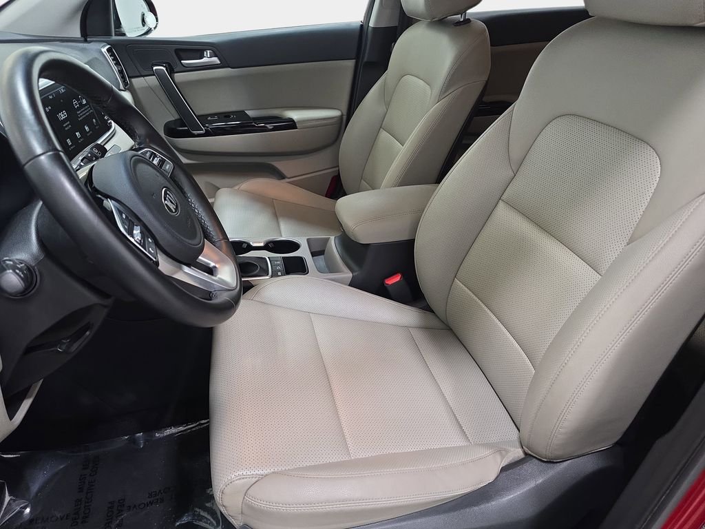 2021 Kia Sportage EX - Photo 13