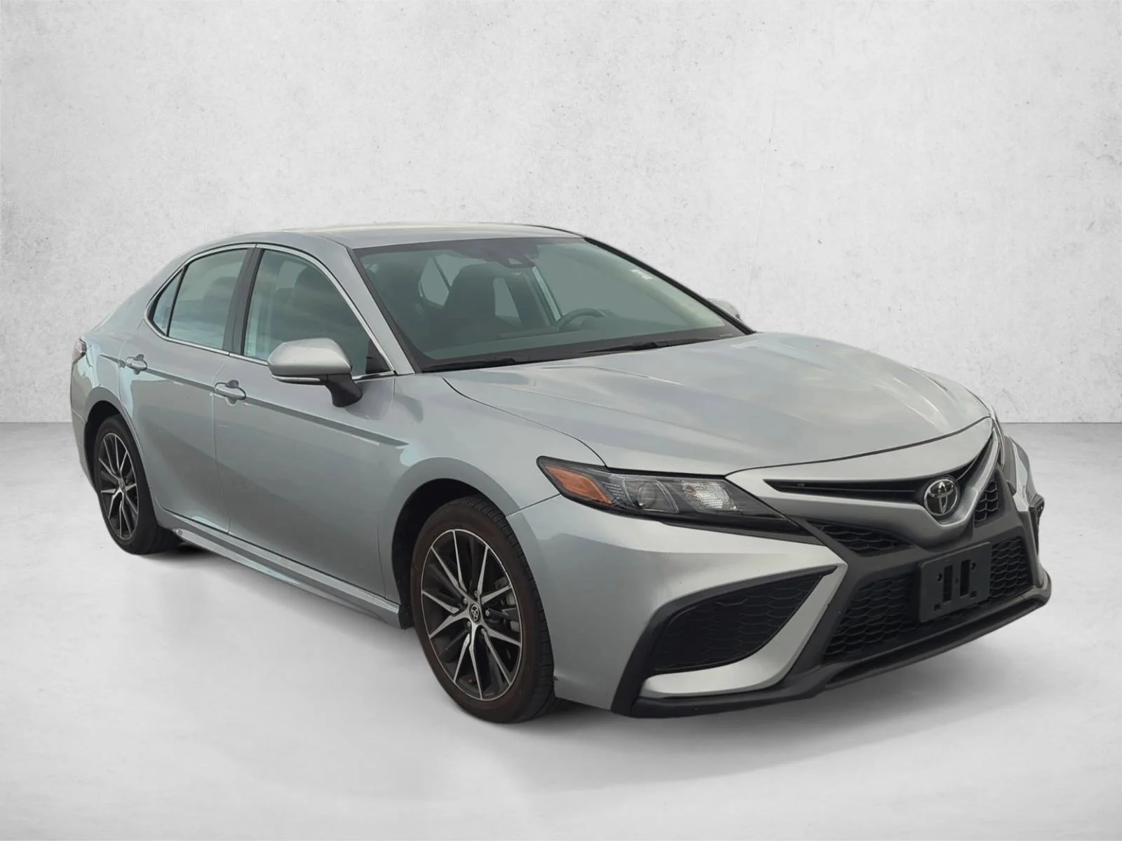 Used 2023 Celestial Silver Metallic Toyota SE image 4