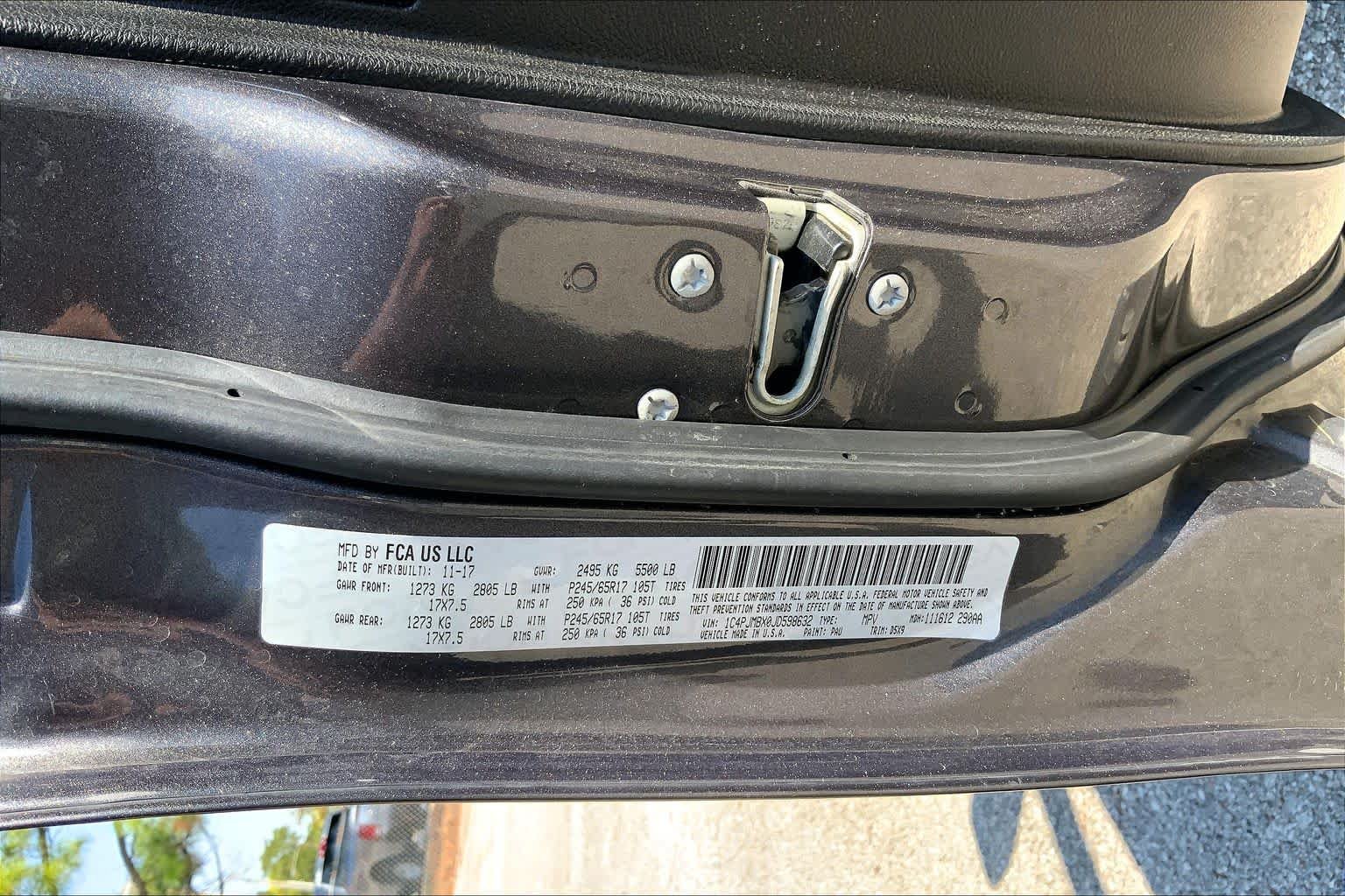 Used 2018 Granite Crystal Metallic Clearcoat Jeep Trailhawk image 35