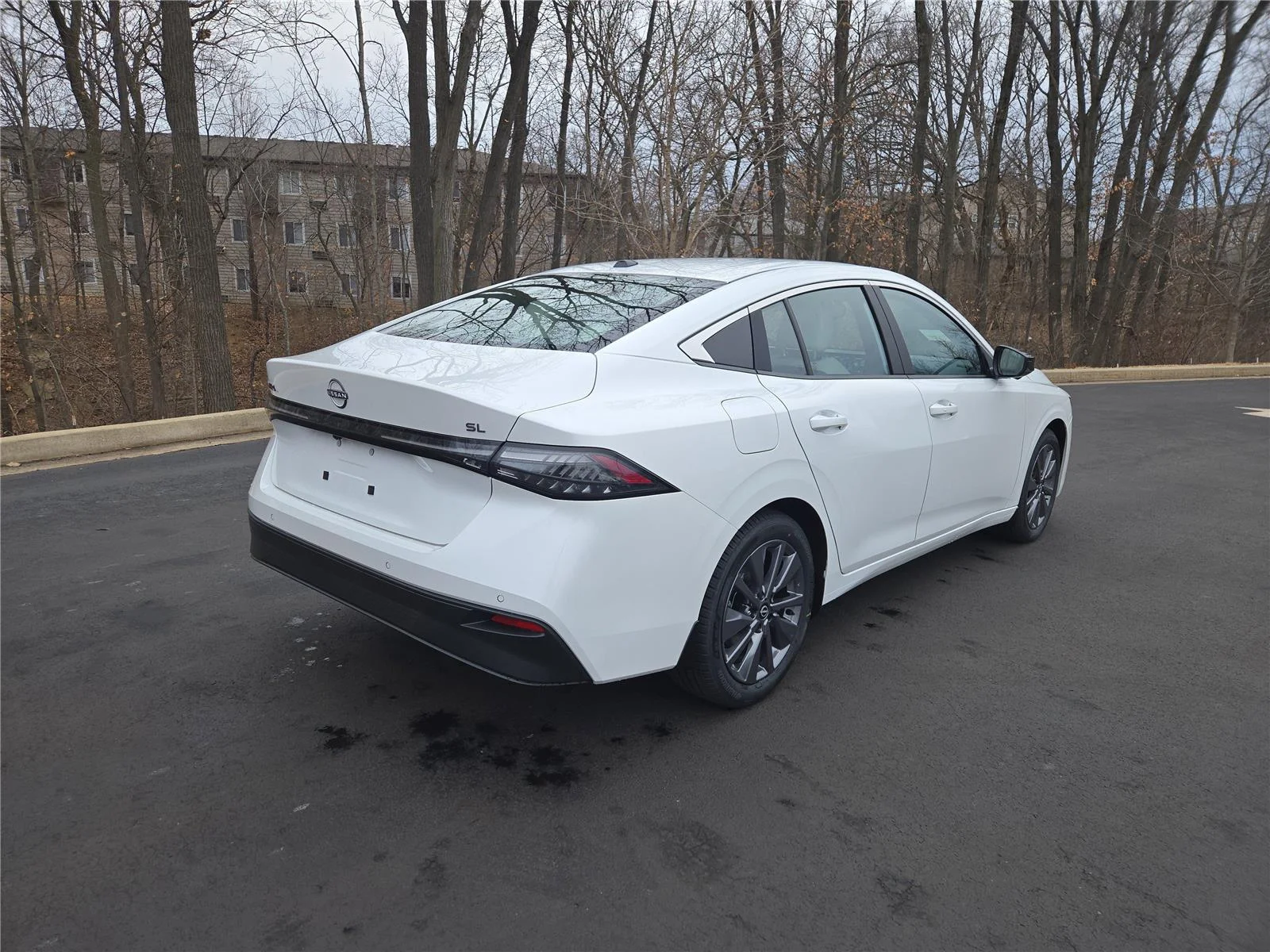 New 2026 Aspen White Tricoat Nissan SL image 3