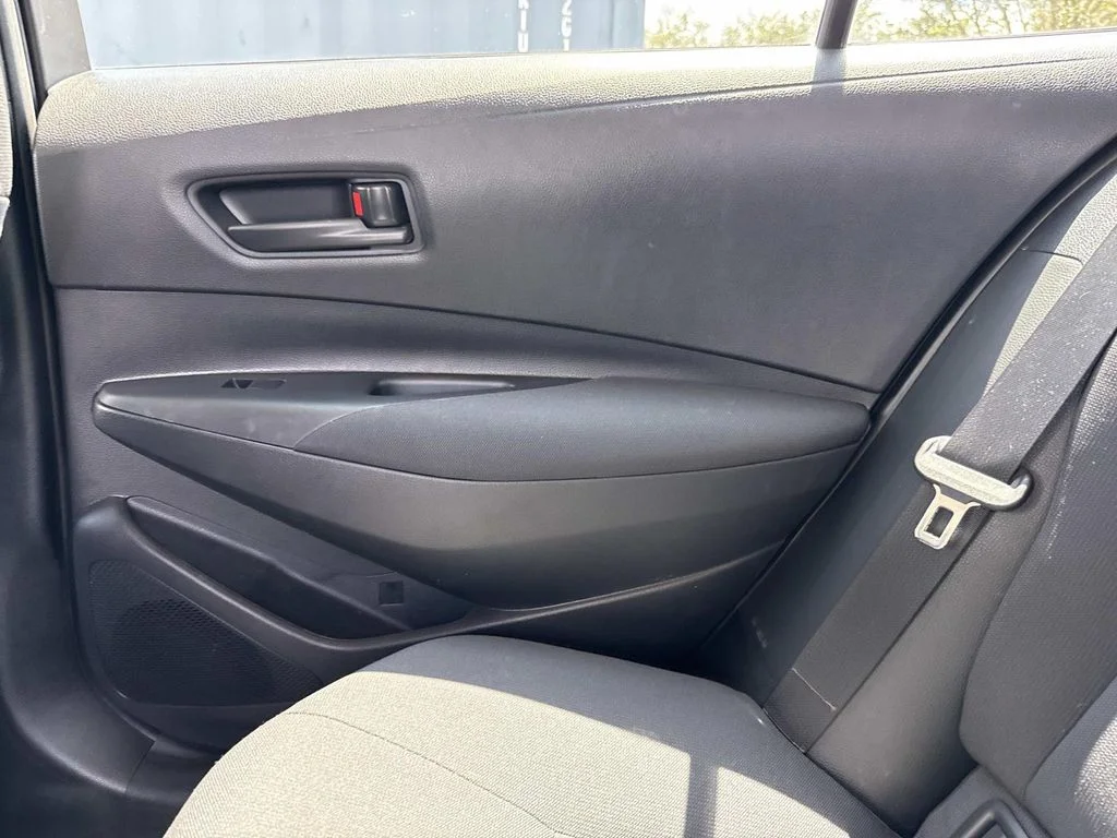 Used 2023 White Toyota LE image 18