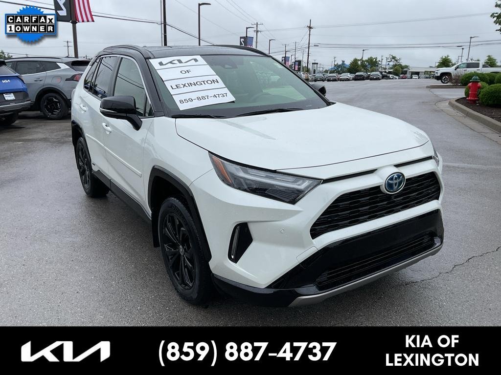 2022 Toyota RAV4 Hybrid XSE AWD's photo