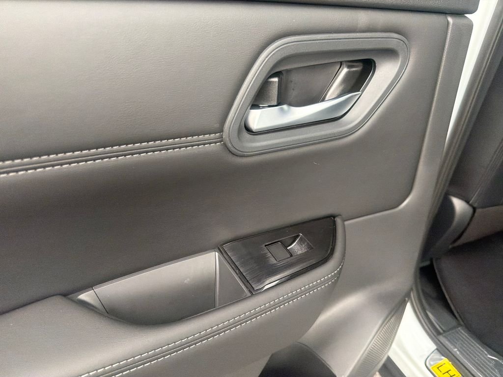 New 2026 Nissan Rogue Dark Armor 4D Sport Utility