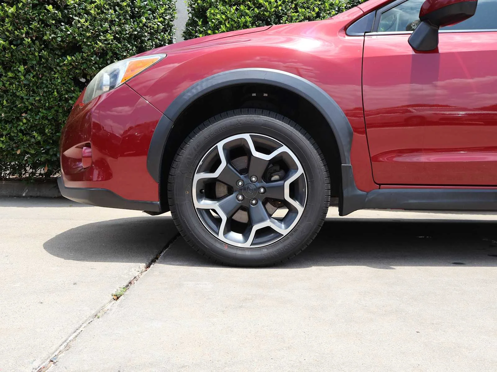 Used 2015 Venetian Red Pearl Subaru Premium image 6