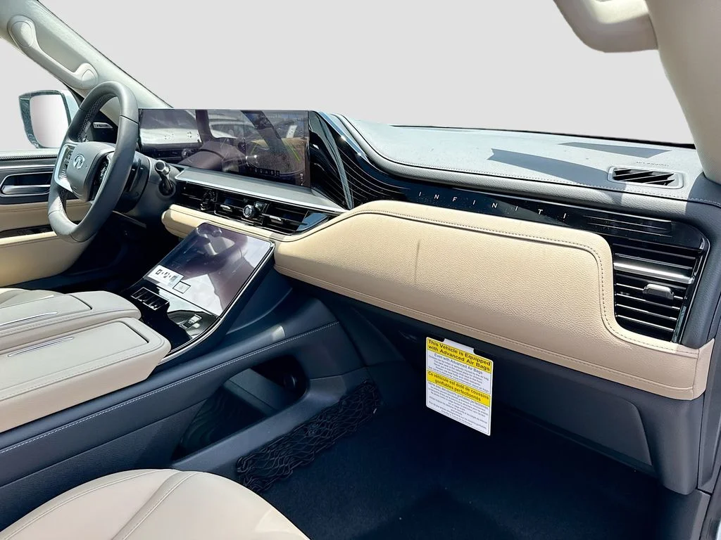 New 2026 RADIANT WHITE INFINITI Pure 2WD image 32