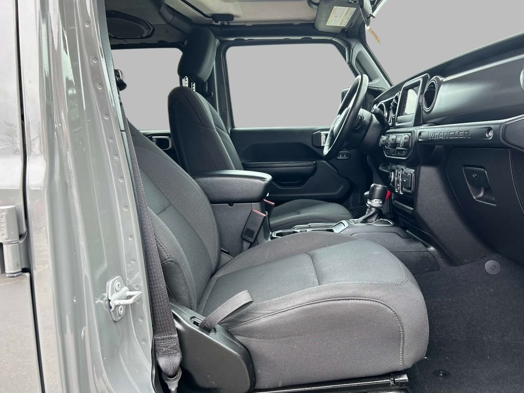 Used 2022 Gray Jeep Unlimited High Tide image 17