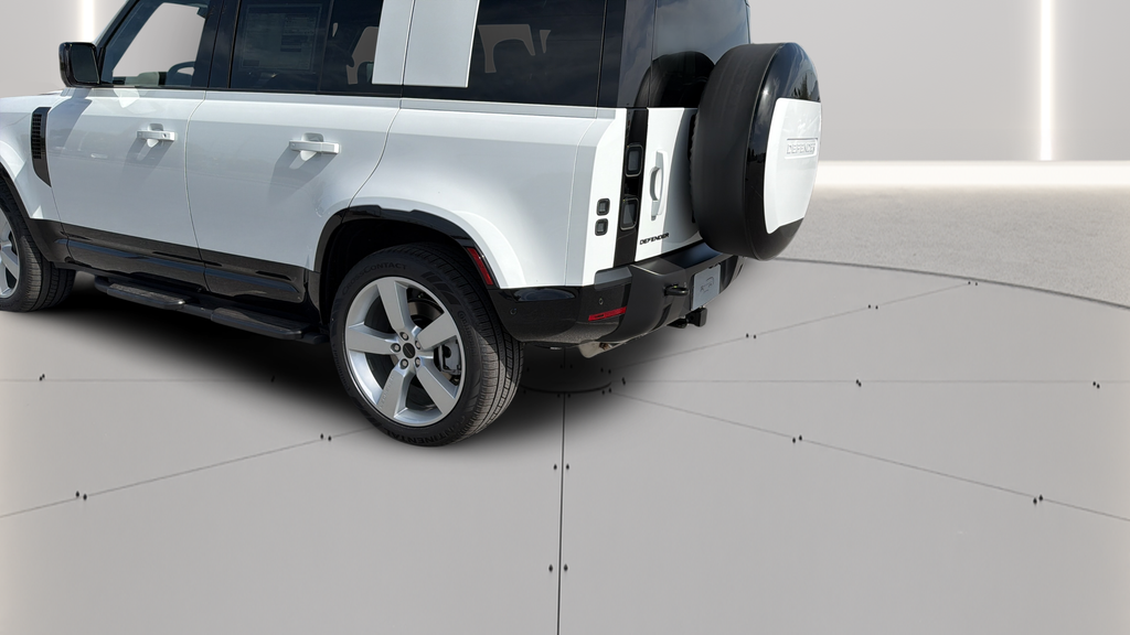 New 2026 Fuji White Land Rover X-Dynamic SE image 15