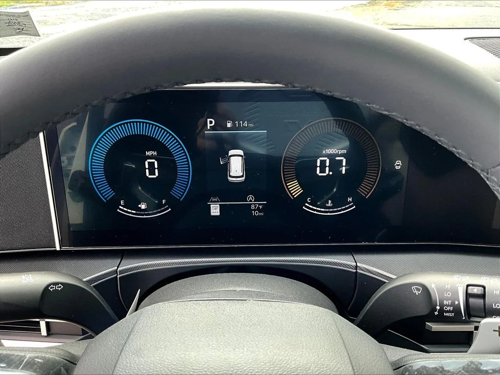 New 2026 White Hyundai SE image 20