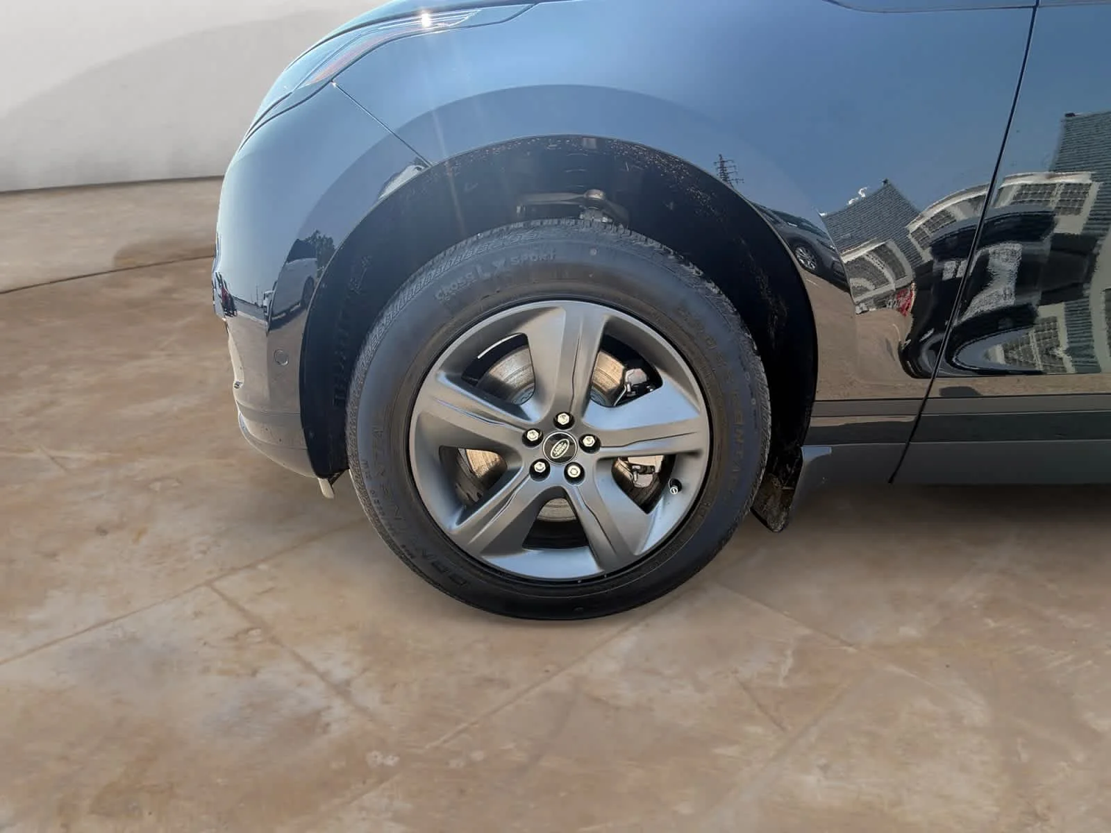New 2026 Santorini Black Land Rover S image 14