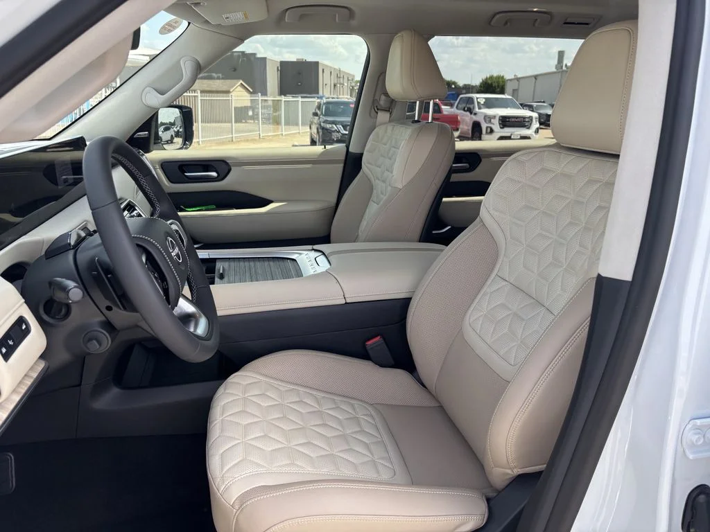 New 2026 White Nissan Platinum Reserve image 23