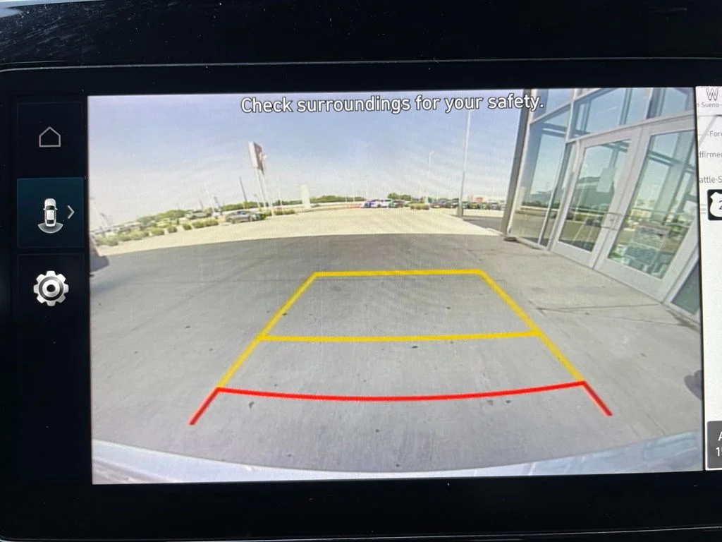 Used 2024 Silver Hyundai XRT image 8