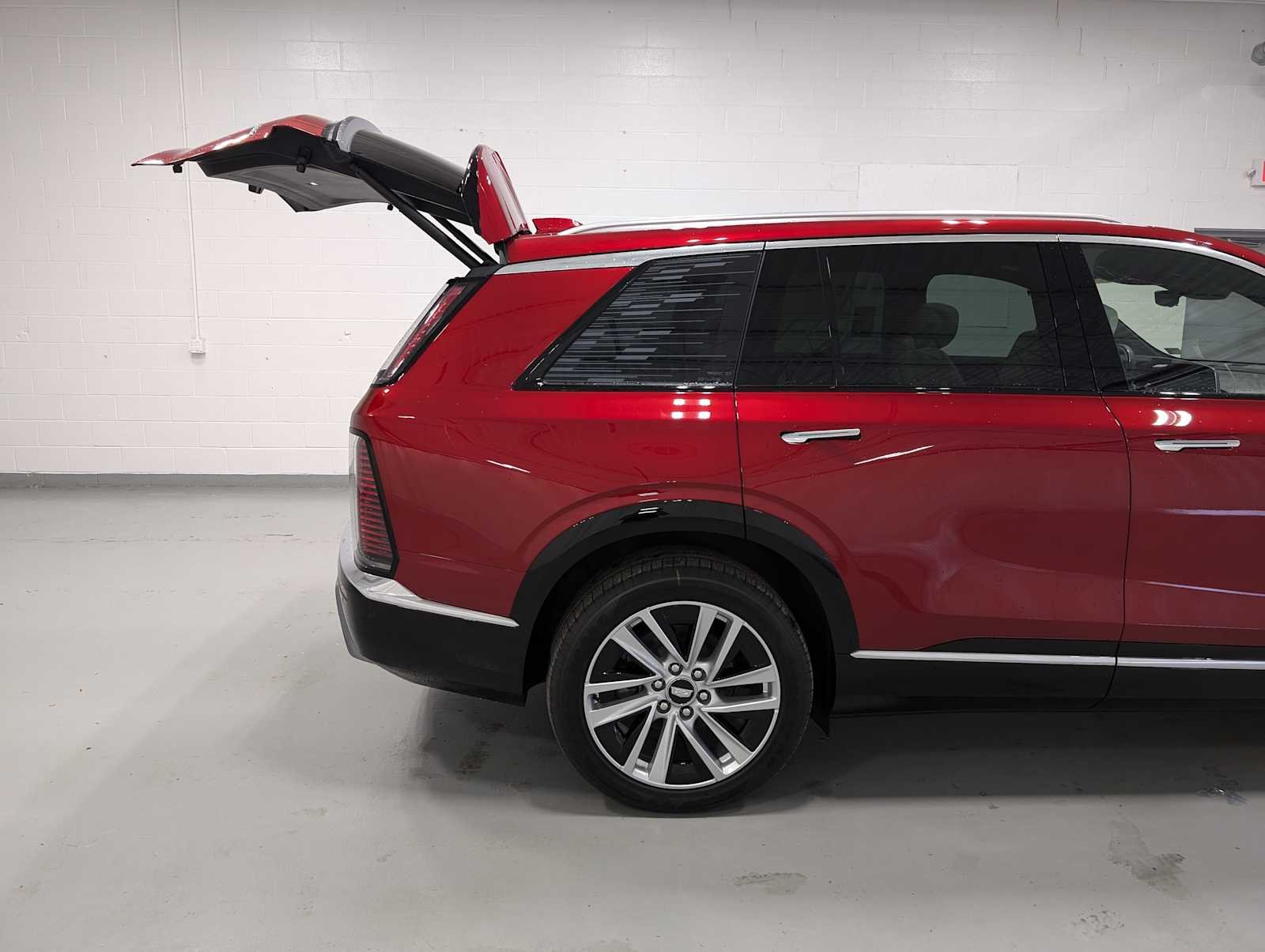 2026 Cadillac VISTIQ Luxury - Photo 8