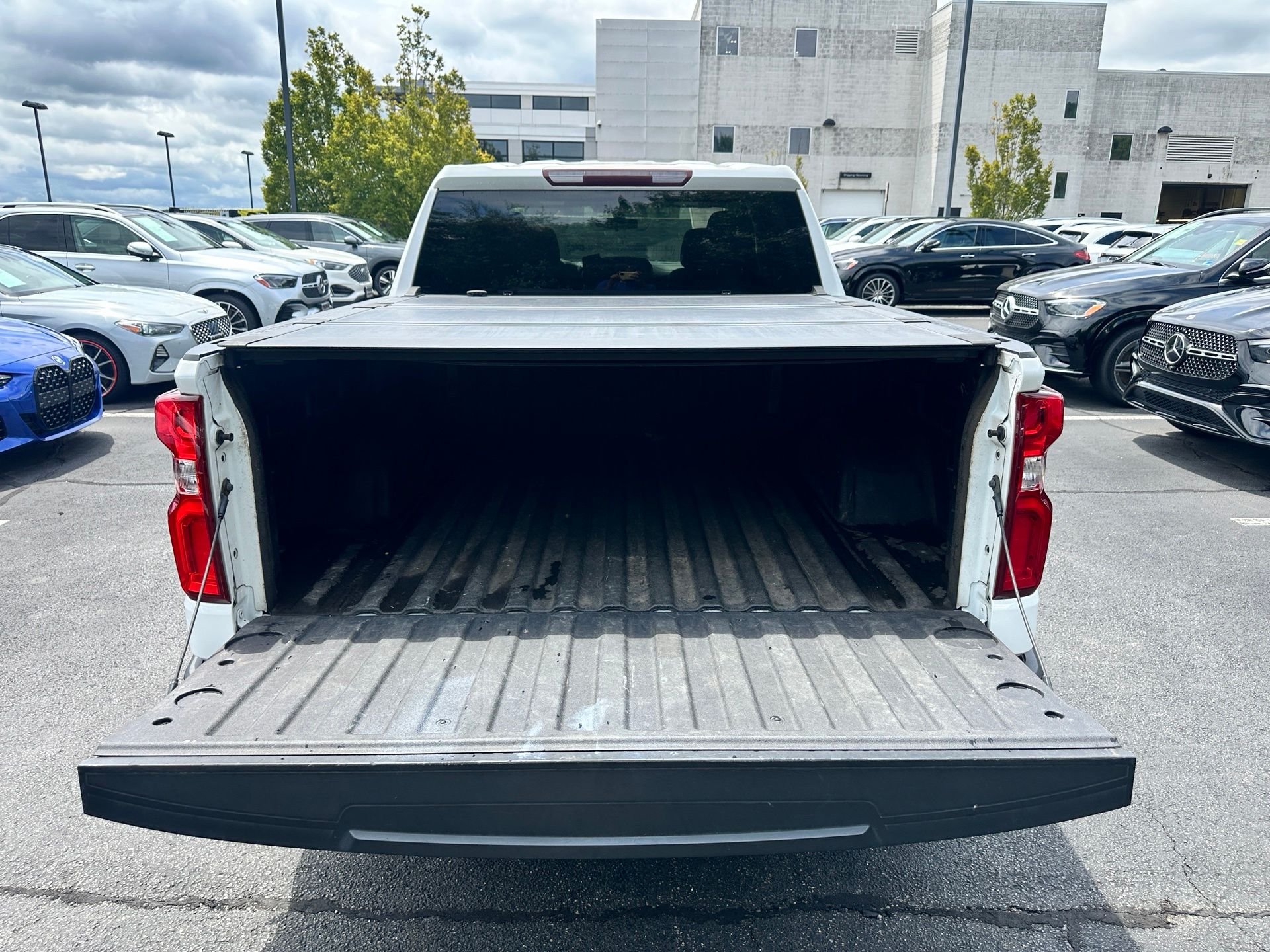 Used 2019 White Chevrolet Custom image 31
