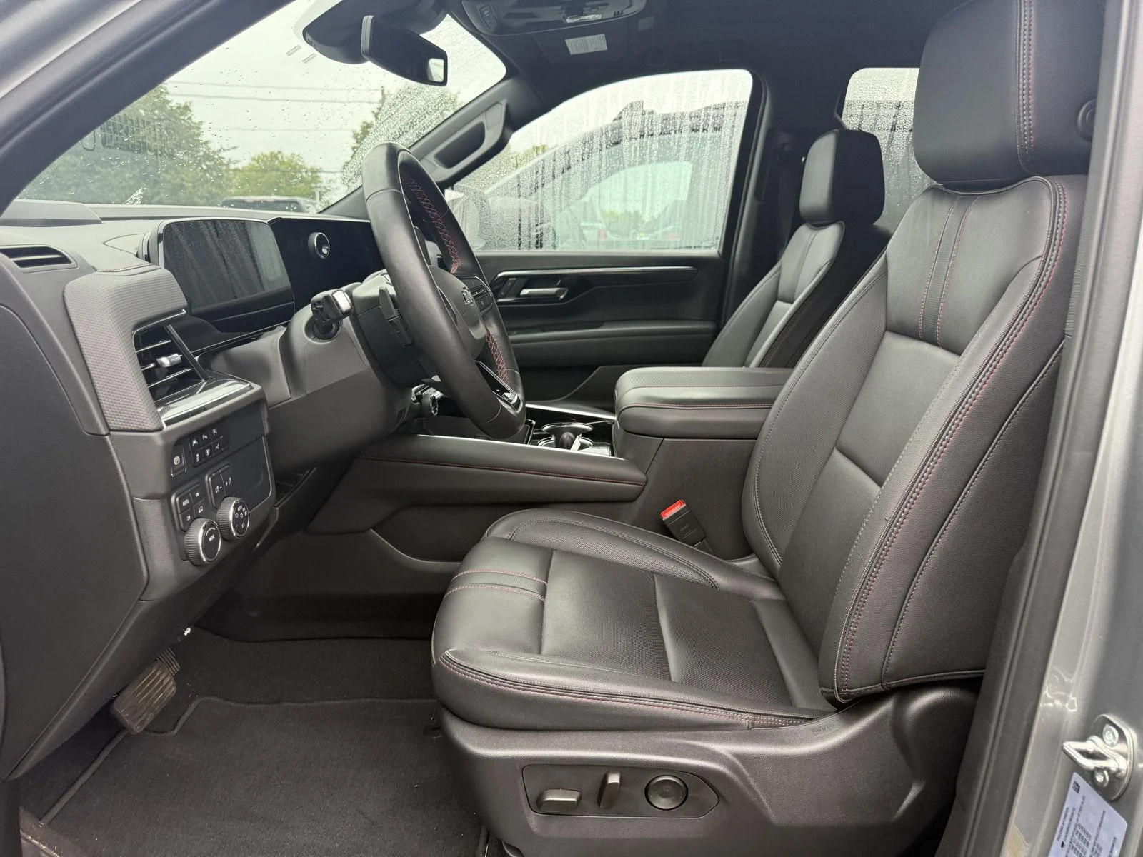 Used 2025 Sterling Gray Metallic Chevrolet RST image 5