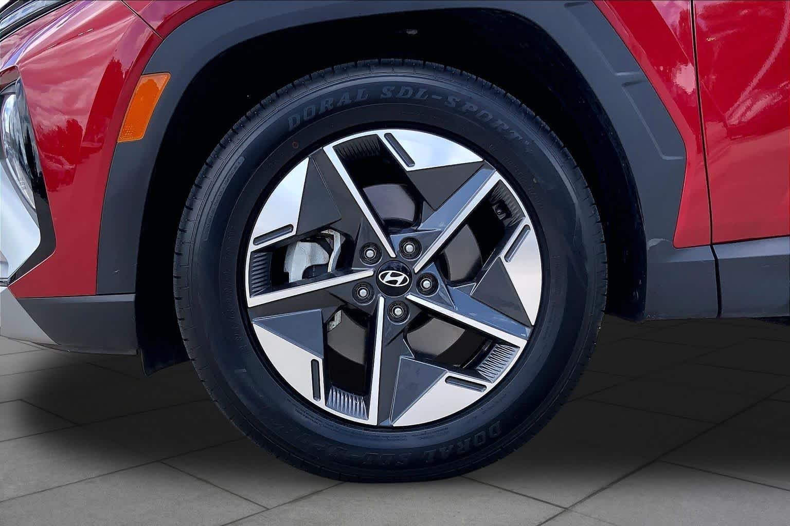 Used 2025 Ultimate Red Hyundai SEL image 10