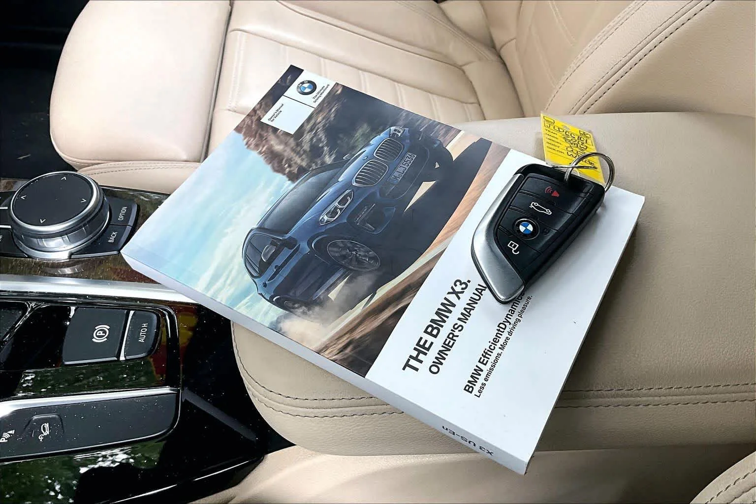 Used 2018 WHITE BMW xDrive30i image 14