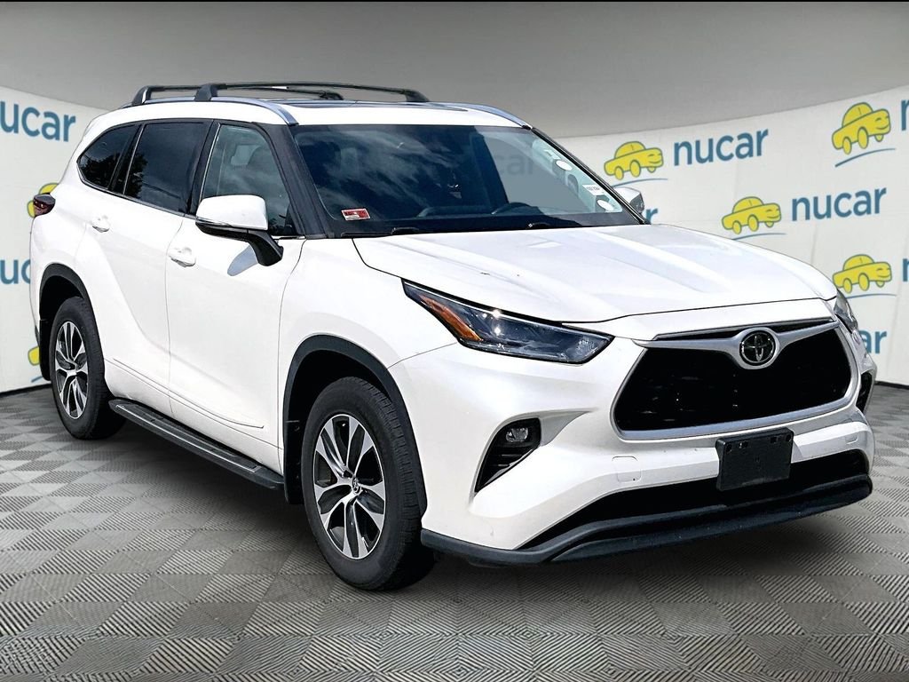 Used 2021 White Toyota XLE image 1