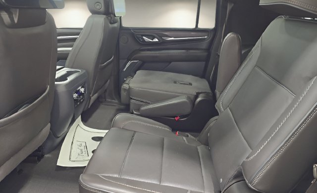 Used 2023 White Frost Tricoat GMC Denali image 18