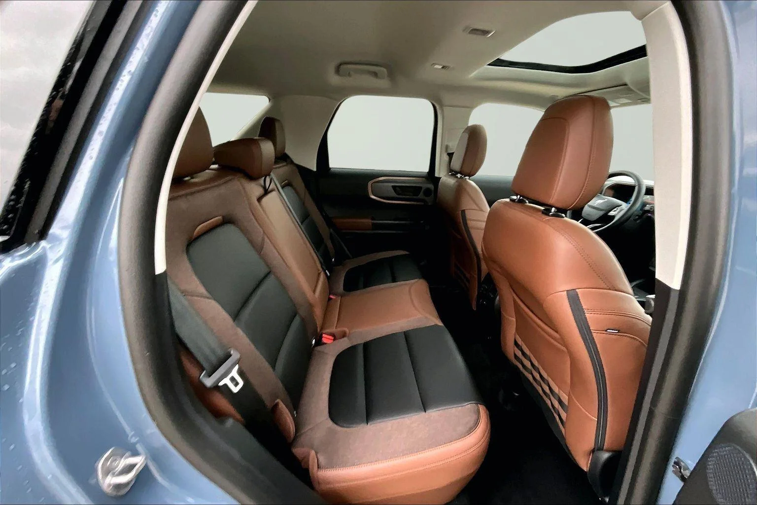 New 2025 Azure Gray Metallic Tri-Coat Ford Outer Banks® image 20