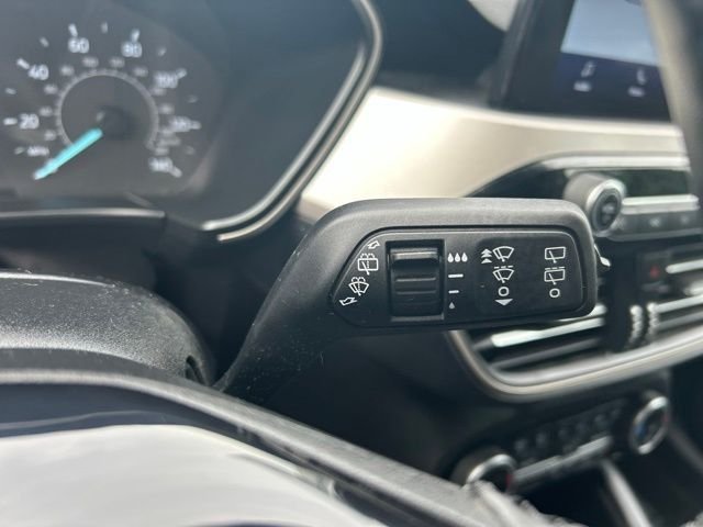 Used 2022 Blue Ford SEL image 25