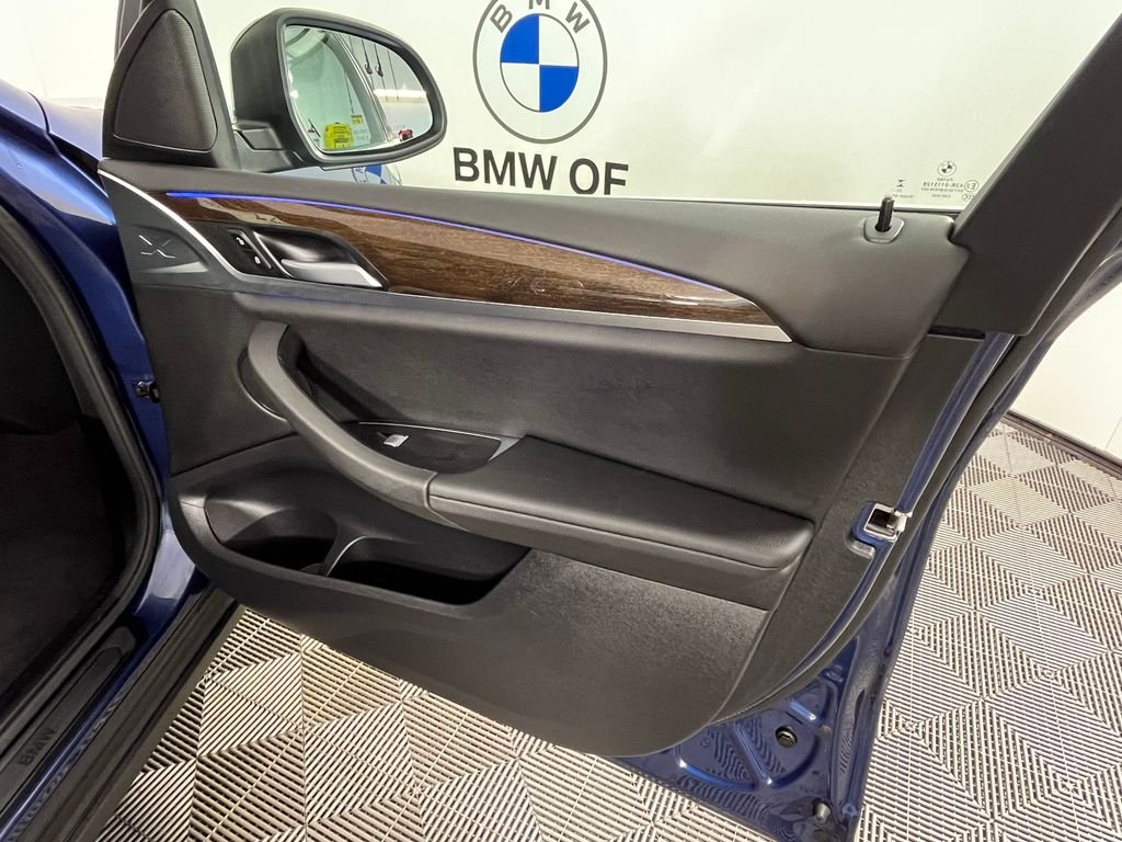 Used 2024 Blue BMW xDrive30i image 24