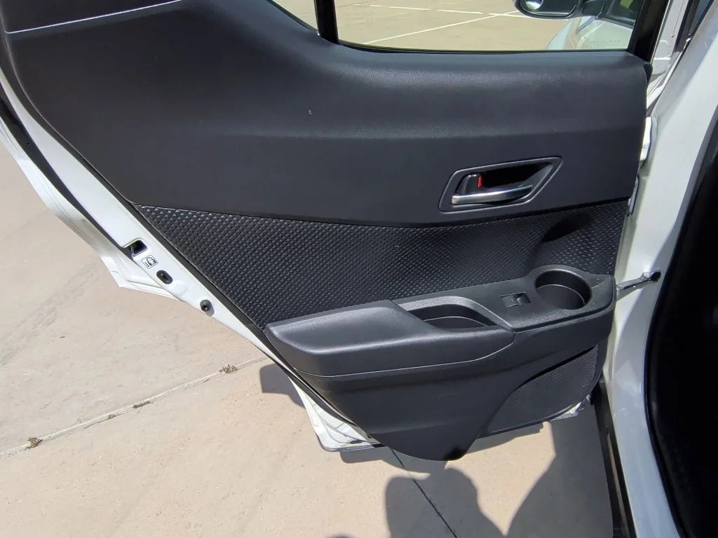 Used 2020 White Toyota LE image 31