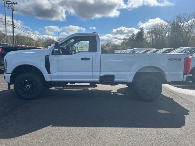 New 2026 Oxford White Ford F-250® XL image 4