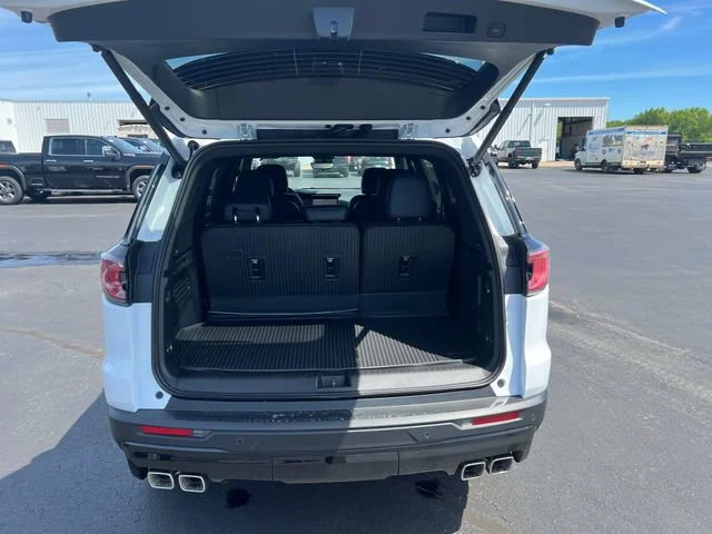 New 2026 Summit White GMC Elevation image 26
