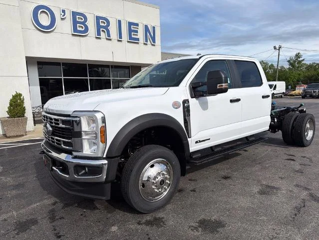 New 2026 Oxford White Ford F-550® XL image 25