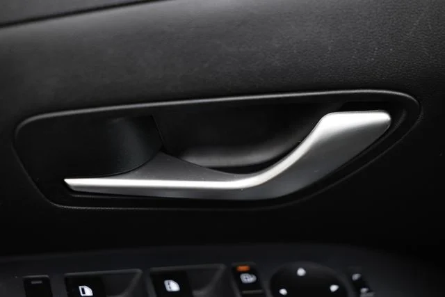 Used 2025 Phantom Black Hyundai XRT image 17