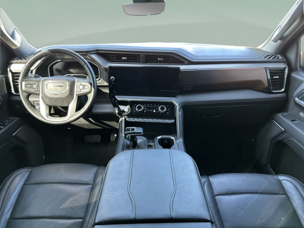 Used 2023 White GMC Denali image 26