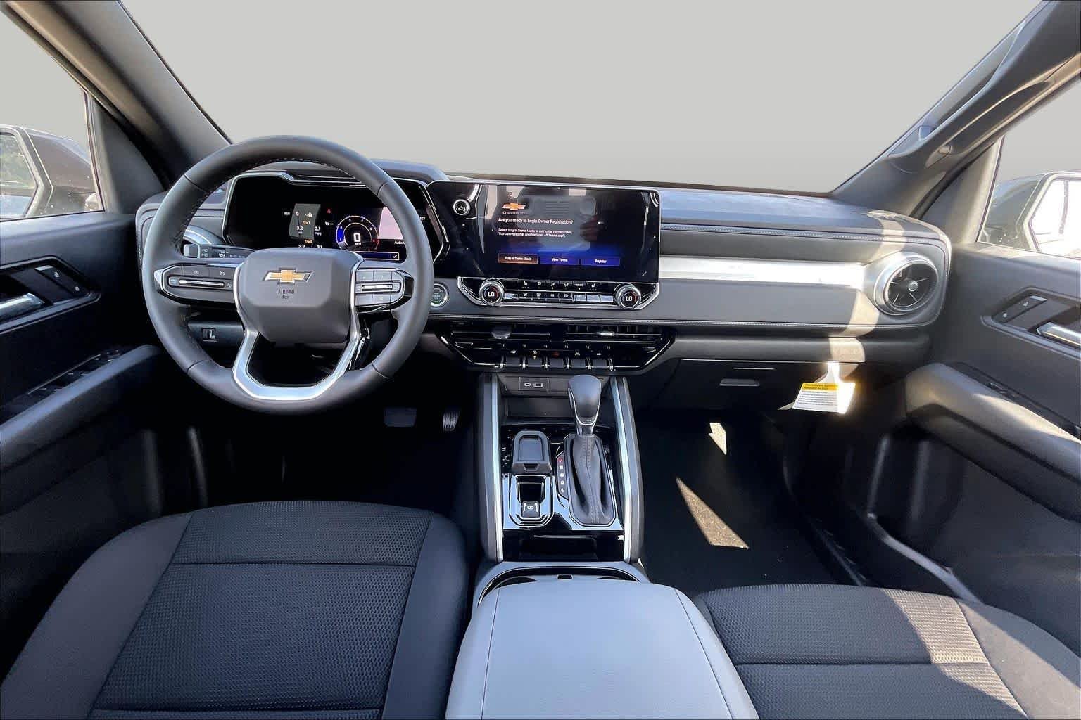 2026 Chevrolet Colorado LT - Photo 6