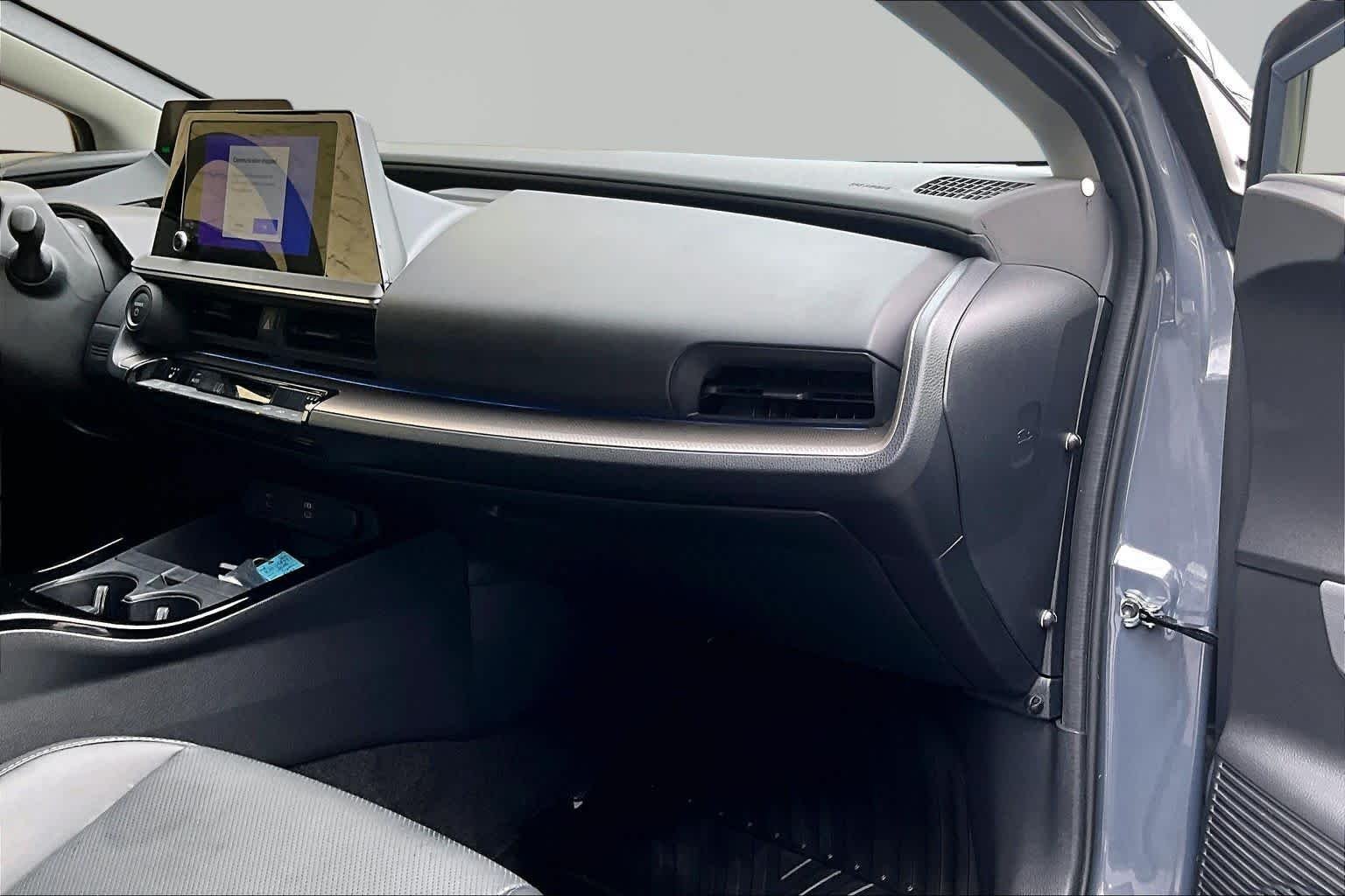 Used 2024 Guardian Gray Toyota XLE image 19