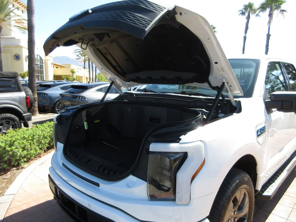 Certified Used 2024 Oxford White Ford Flash image 28